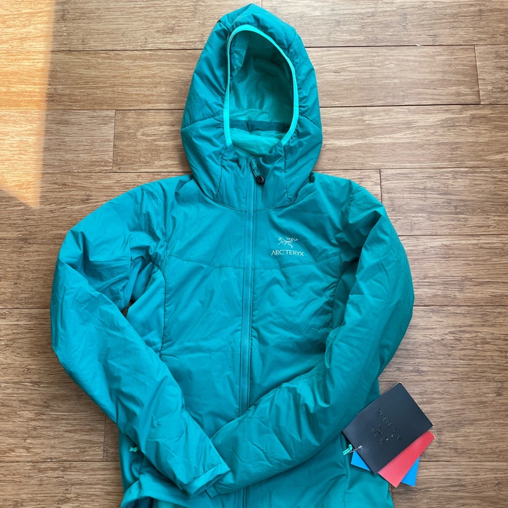 Arc’teryx Women’s Atom LT Hoody Sz Sm